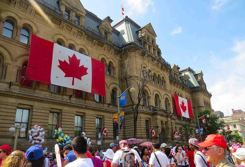 加拿大留学费用需要哪些？
